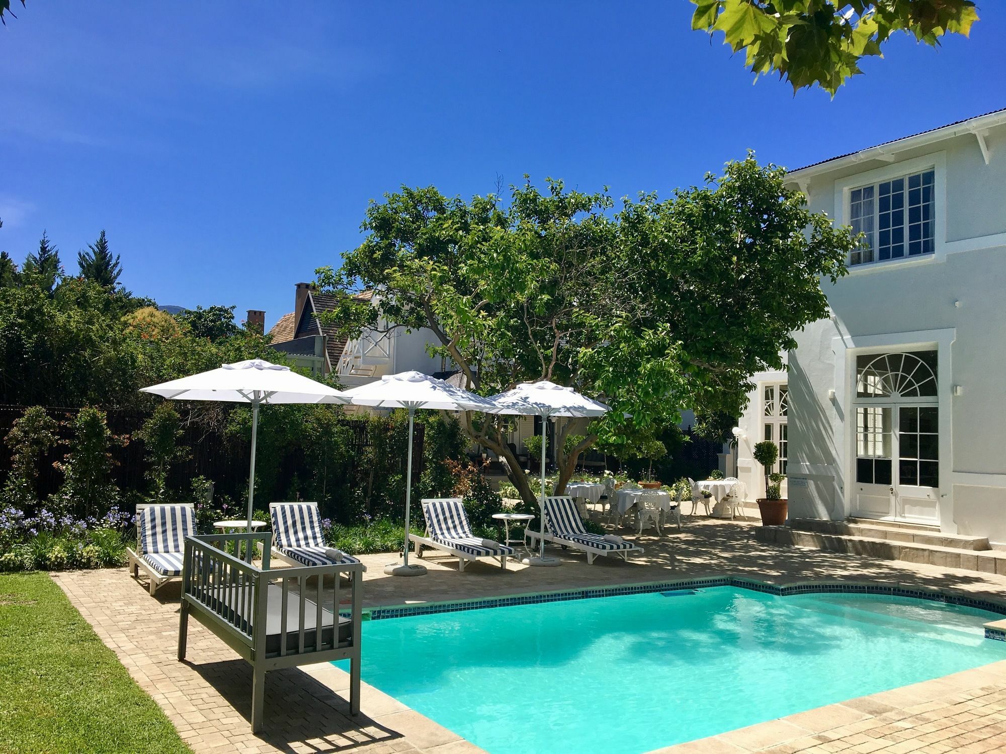 River Manor Boutique Hotel By The Living Journey Collection Стелленбос Экстерьер фото
